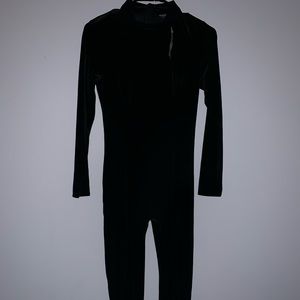 Velvet black jumpsuit FASHION NOVA